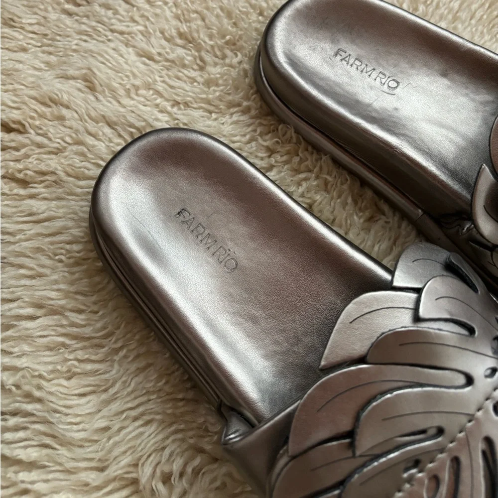 FARM Rio Monstera Slides - Picture 4 of 12